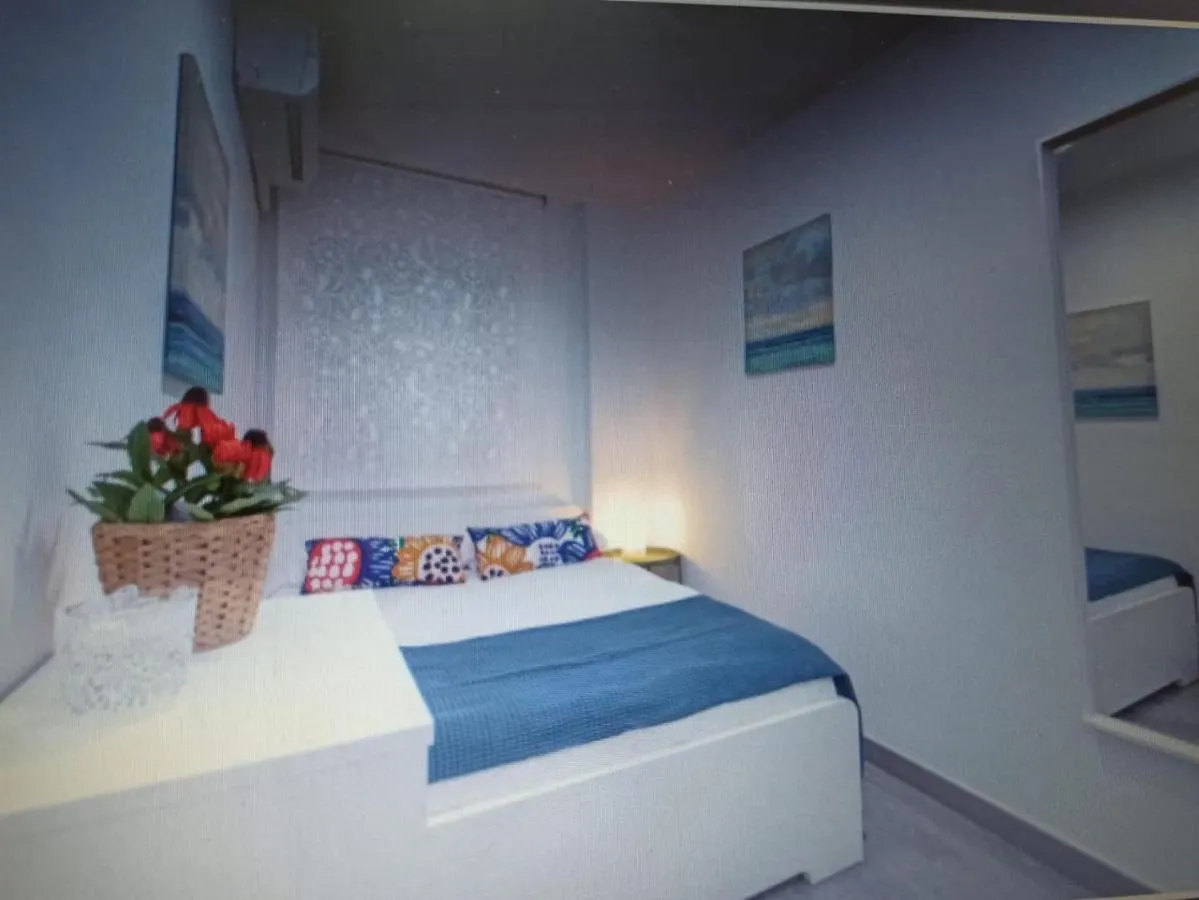 Holidays2Malaga Heroe De Sostoa 200M From The Beach Apartment